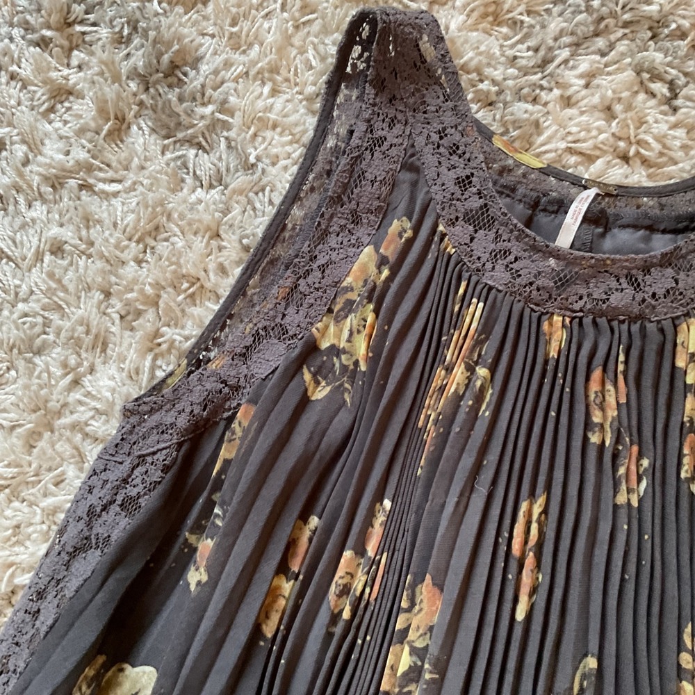 Free People Floral Pleated Lace Trim Sleeveless Mini Dress Charcoal Grey Medium - Picture 7 of 15